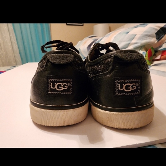 UGG black sparkle shoes size 10 - Picture 2 of 4